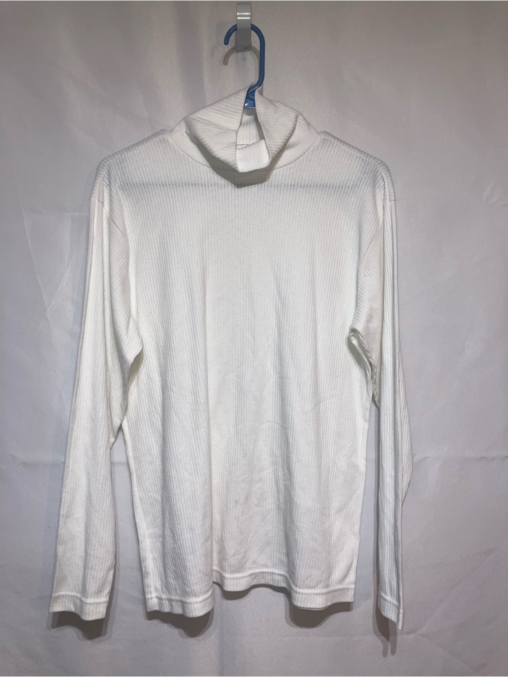 Bobbie Brooks Classic White Ribbed Turtleneck Sweater - Picture 3 of 5